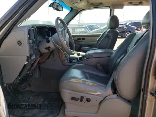 2003 GMC Sierra Denali z VIN 2GTFK69U831158334, wystawiony jako Copart lot #66320714 z przebiegiem Nie podano mil oraz Szkody całkowita. Historia ofert i sprzedaży dostępna na DreamBid. Obrazek 7.