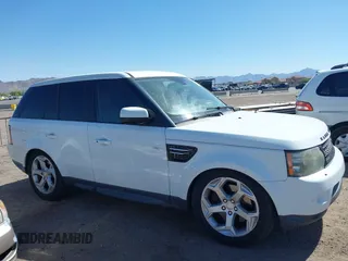 2013 Land Rover Range Rover Sport HSE with VIN SALSF2D48DA784484, listed as a IAAI auction lot 42300677 with 175,993 mi miles and . Bid and sale history available at DreamBid. Image 13.