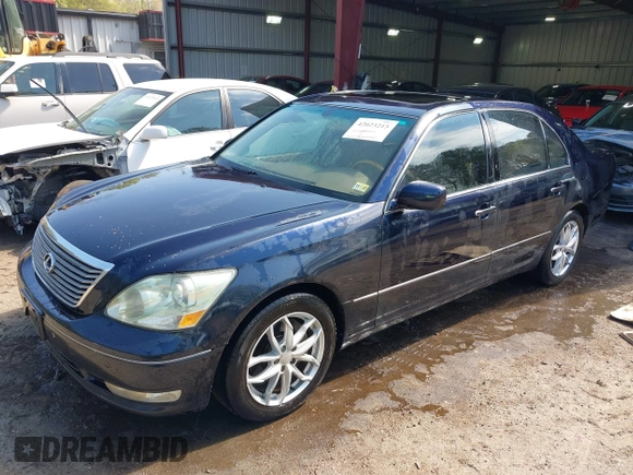 2004 Lexus LS 430 with VIN JTHBN36F740134774, listed as a IAAI auction lot 42023215 with 231,806 mi miles. Bid and sale history available at carsss.com. Image 2.