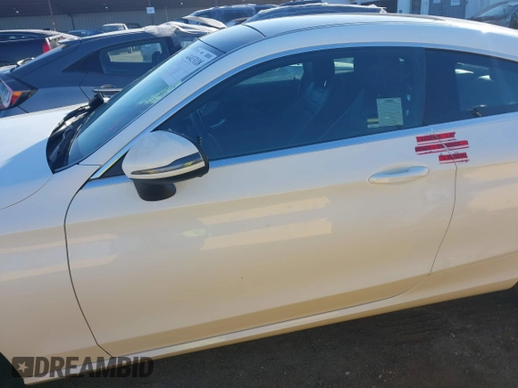 2017 Mercedes-Benz C 300 with VIN WDDWJ4JB4HF505505, listed as a IAAI auction lot 41413118 with 33,022 mi miles and . Bid and sale history available at carsss.com. Image 13.