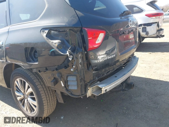 2018 Nissan Pathfinder S with VIN 5N1DR2MM0JC664021, listed as a IAAI auction lot 41741100 with 106,786 mi miles and . Bid and sale history available at DreamBid. Image 6.
