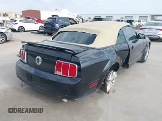 2005 Ford Mustang GT Deluxe with VIN 1ZVFT85H655215033, listed as a IAAI auction lot 41153294 with 71,436 mi miles and . Bid and sale history available at DreamBid. Image 4.