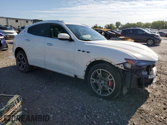 2017 Maserati Levante S with VIN ZN661YUS4HX196060, listed as a Copart auction lot 67406744 with 71,129 mi miles and Salvage title. Bid and sale history available at DreamBid. Image 4.