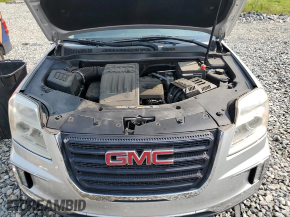 2017 GMC Terrain SLE z VIN 2GKALNEK3H6204575, wystawiony jako Copart lot #58817035 z przebiegiem 81 110 mil mil oraz Czysty tytuł • Clean title. Historia ofert i sprzedaży dostępna na DreamBid. Obrazek 12.