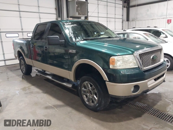 2007 Ford F-150 XLT with VIN 1FTPW14V07FA71702, listed as a IAAI auction lot 41902242 with 284,124 mi miles. Bid and sale history available at carsss.com. Image 1.