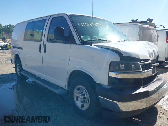 2018 Chevrolet Express Cargo Van with VIN 1GCWGAFG3J1907420, listed as a IAAI auction lot 41510854 with 91,112 mi miles. Bid and sale history available at carsss.com. Image 1.