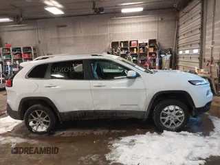 2017 Jeep Cherokee Latitude with VIN 1C4PJLCS9HW650514, listed as a IAAI auction lot 41600432 with 123,389 mi miles and . Bid and sale history available at carsss.com. Image 13.