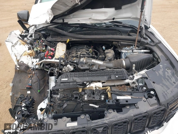 2023 Jeep Grand Cherokee Limited with VIN 1C4RJHBG6PC533640, listed as a IAAI auction lot 41499772 with Not provided miles and . Bid and sale history available at DreamBid. Image 10.