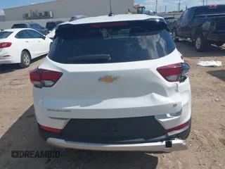 2025 Chevrolet TrailBlazer LT with VIN KL79MPSP8SB086368, listed as a IAAI auction lot 42244297 with 9,313 mi miles and . Bid and sale history available at DreamBid. Image 17.