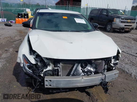 2017 Nissan Maxima SV with VIN 1N4AA6APXHC416086, listed as a IAAI auction lot 41694314 with 192,513 mi miles and . Bid and sale history available at DreamBid. Image 13.