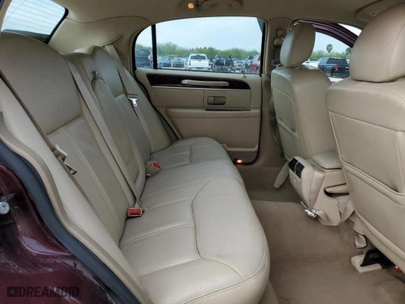 2007 Lincoln Town Car Signature Limited with VIN 1LNHM82V97Y608508, listed as a Copart auction lot 85564834 with 122,167 mi miles and Salvage Title. Bid and sale history available at carsss.com. Image 10.