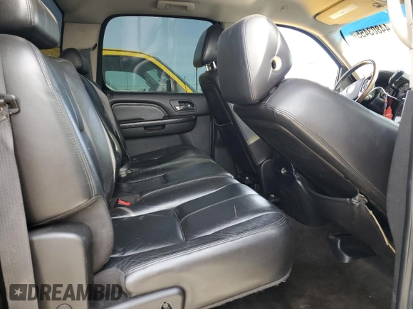 2007 GMC Sierra Denali z VIN 2GTEK638171644352, wystawiony jako Copart lot #44803455 z przebiegiem 202 481 mil mil oraz Szkody całkowita. Historia ofert i sprzedaży dostępna na DreamBid. Obrazek 10.