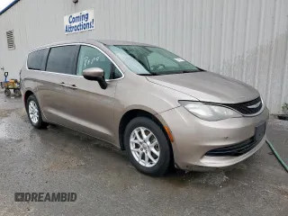 2017 Chrysler Pacifica Touring with VIN 2C4RC1DGXHR577647, listed as a Copart auction lot 57860695 with 138,936 mi miles and Clean title. Bid and sale history available at DreamBid. Image 4.