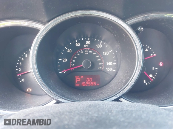 2011 Kia Sorento LX with VIN 5XYKT4A13BG004247, listed as a IAAI auction lot 41953128 with 162,595 mi miles. Bid and sale history available at carsss.com. Image 7.
