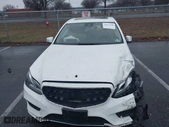2016 Mercedes-Benz E-Class E 350 Luxury with VIN WDDHF8JB1GB240842, listed as a IAAI auction lot 41079330 with 46,322 mi miles. Bid and sale history available at carsss.com. Image 11.