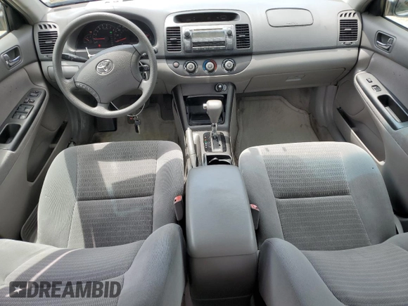 2005 Toyota Camry LE z VIN 4T1BE30K45U550097, wystawiony jako Copart lot #57962105 z przebiegiem 201 727 mil mil oraz Szkoda całkowita • Salvage title. Historia ofert i sprzedaży dostępna na DreamBid. Obrazek 9.