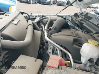 2019 Ram 1500 Tradesman z VIN 3C6JR6DT0KG522330, wystawiony jako IAAI lot #41789462 z przebiegiem 91 347 mil mil oraz . Historia ofert i sprzedaży dostępna na DreamBid. Obrazek 18.