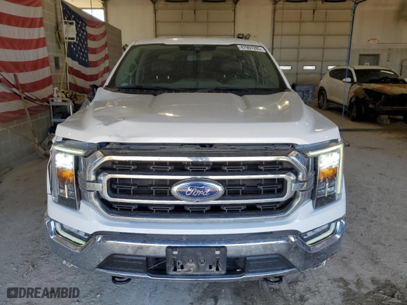 2022 Ford F-150 XL with VIN 1FTFW1E89NKD96826, listed as a Copart auction lot 47997285 with 52,921 mi miles and Salvage Title. Bid and sale history available at carsss.com. Image 5.