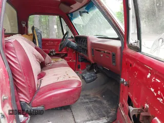 1986 Dodge Trucks z VIN 1B7HD14T7GS103836, wystawiony jako IAAI lot #42086259 z przebiegiem 83 201 mil mil oraz . Historia ofert i sprzedaży dostępna na DreamBid. Obrazek 5.