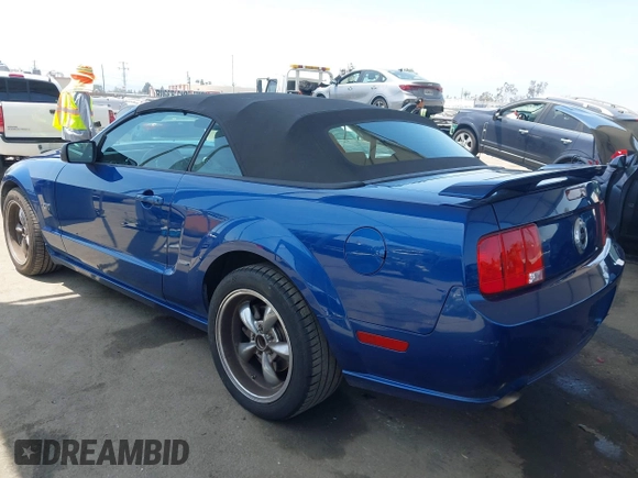 2007 Ford Mustang GT Deluxe with VIN 1ZVFT85H875257335, listed as a IAAI auction lot 42489672 with 50,334 mi miles and . Bid and sale history available at DreamBid. Image 3.