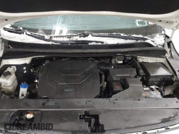 2019 Kia Sedona LX with VIN KNDMB5C11K6500813, listed as a IAAI auction lot 41570570 with 104,480 mi miles. Bid and sale history available at carsss.com. Image 10.