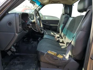 2002 Chevrolet Silverado 1500 with VIN 1GCEC14W52Z198932, listed as a Copart auction lot 51978105 with 188,211 mi miles and Salvage Title. Bid and sale history available at carsss.com. Image 7.
