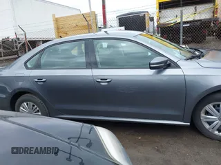 2015 Volkswagen Passat Wolfsburg Edition with VIN 1VWAT7A37FC026077, listed as a IAAI auction lot 41630524 with 136,966 mi miles and . Bid and sale history available at DreamBid. Image 13.