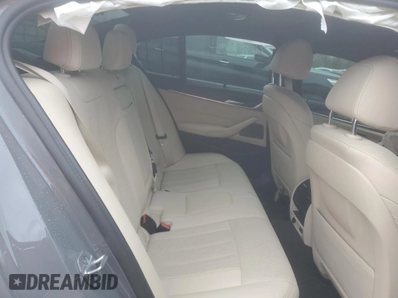 2022 BMW 5 Series 530i с VIN WBA53BH01NCJ56449, выставлен на аукционе Copart как лот 46634985 с пробегом Не указан миль и Списание • Salvage title. История ставок и продаж доступна на DreamBid. Изображение 11.