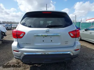 2017 Nissan Pathfinder S with VIN 5N1DR2MM7HC684891, listed as a IAAI auction lot 41675650 with 121,758 mi miles. Bid and sale history available at carsss.com. Image 16.