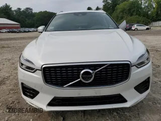 2019 Volvo XC60 R-Design z VIN LYVA22RM9KB233381, wystawiony jako Copart lot #67698424 z przebiegiem 66 835 mil mil oraz Szkoda całkowita • Salvage title. Historia ofert i sprzedaży dostępna na DreamBid. Obrazek 5.
