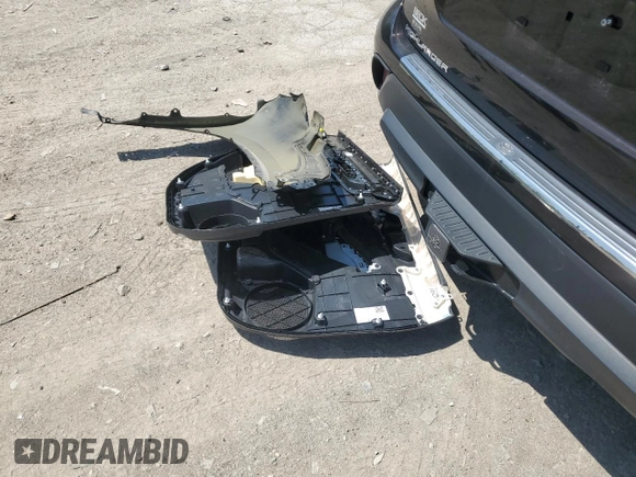 2022 Toyota Highlander XLE z VIN 5TDGZRBH6NS234336, wystawiony jako Copart lot #53571865 z przebiegiem 17 432 mil mil oraz Szkoda całkowita • Salvage title. Historia ofert i sprzedaży dostępna na DreamBid. Obrazek 13.