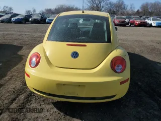 2010 Volkswagen Beetle with VIN 3VWPW3AGXAM018270, listed as a Copart auction lot 48706185 with 157,896 mi miles and Clean title. Bid and sale history available at DreamBid. Image 6.