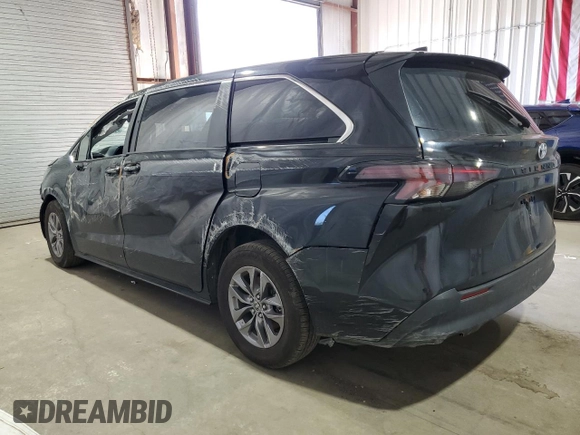2024 Toyota Sienna LE z VIN 5TDKRKEC8RS190346, wystawiony jako Copart lot #54243385 z przebiegiem 18 942 mil mil oraz Szkoda całkowita • Salvage title. Historia ofert i sprzedaży dostępna na DreamBid. Obrazek 2.