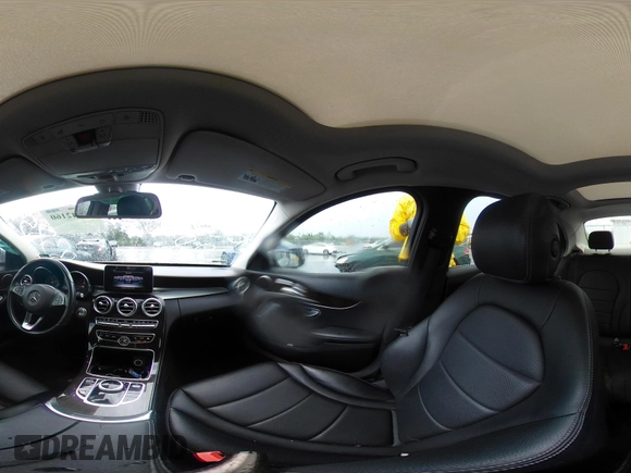 2018 Mercedes-Benz C 300 с VIN WDDWF4KBXJR318385, выставлен на аукционе IAAI как лот 42342160 с пробегом 46 800 миль миль и . История ставок и продаж доступна на DreamBid. Изображение 18.