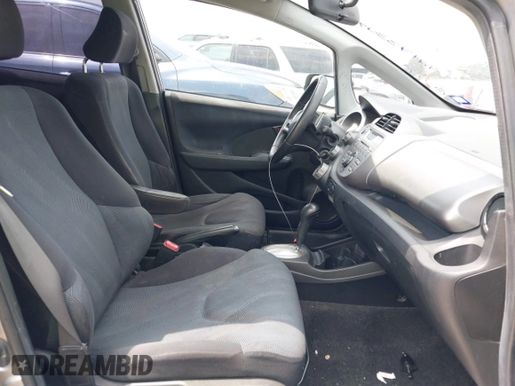 2009 Honda Fit Sport with VIN JHMGE88489S048254, listed as a IAAI auction lot 42173309 with 160,055 mi miles. Bid and sale history available at carsss.com. Image 5.