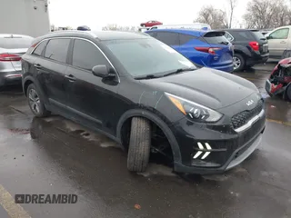 2022 Kia Niro LXS with VIN KNDCB3LC8N5549678, listed as a IAAI auction lot 41528469 with 46,989 mi miles. Bid and sale history available at carsss.com. Image 1.