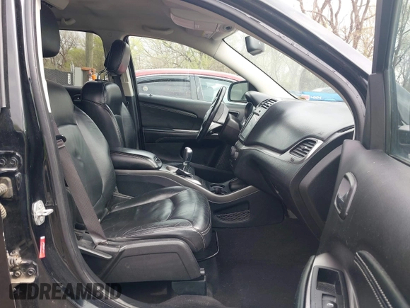 2016 Dodge Journey Crossroad Plus z VIN 3C4PDDGG7GT201047, wystawiony jako IAAI lot #41939167 z przebiegiem 140 333 mil mil oraz . Historia ofert i sprzedaży dostępna na DreamBid. Obrazek 5.