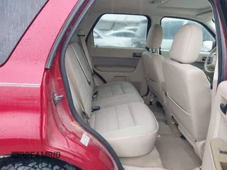 2011 Ford Escape XLT с VIN 1FMCU9D7XBKB32540, выставлен на аукционе IAAI как лот 42327433 с пробегом 73 075 миль миль и . История ставок и продаж доступна на DreamBid. Изображение 8.