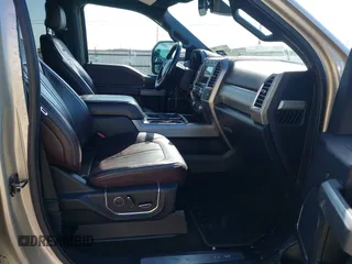 2017 Ford F-250 Lariat с VIN 1FT7W2B68HEC62552, выставлен на аукционе IAAI как лот 42482921 с пробегом 163 148 миль миль и . История ставок и продаж доступна на DreamBid. Изображение 5.