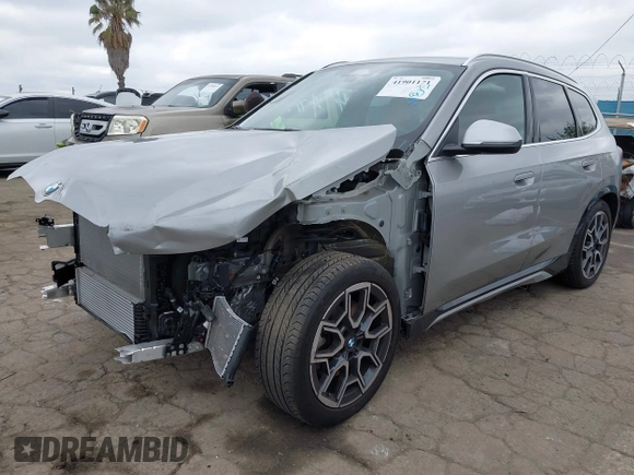 2023 BMW X1 xDrive28i with VIN WBX73EF02P5Y08733, listed as a IAAI auction lot 41901171 with 13,684 mi miles and . Bid and sale history available at DreamBid. Image 20.