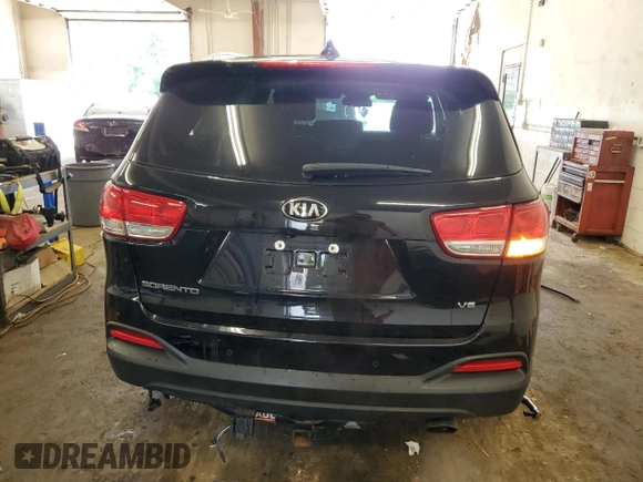 2017 Kia Sorento LX with VIN 5XYPGDA53HG337697, listed as a Copart auction lot 60489985 with 67,074 mi miles and Salvage title. Bid and sale history available at DreamBid. Image 6.