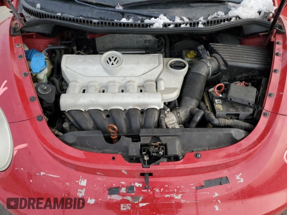 2010 Volkswagen Beetle with VIN 3VWPW3AG6AM008674, listed as a Copart auction lot 84081404 with 204,277 mi miles and Salvage title. Bid and sale history available at DreamBid. Image 13.