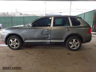 2004 Porsche Cayenne S with VIN WP1AB29P24LA67700, listed as a IAAI auction lot 41788386 with 1 mi miles. Bid and sale history available at carsss.com. Image 14.