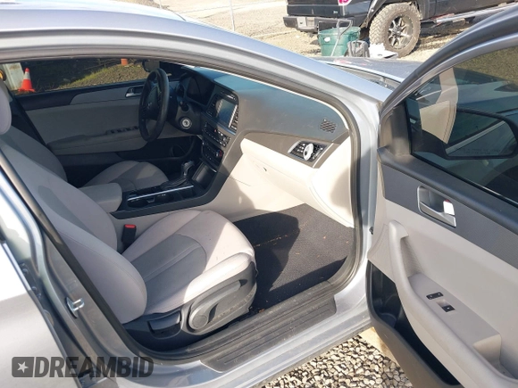 2017 Hyundai Sonata SE with VIN 5NPE24AF3HH510402, listed as a IAAI auction lot 41891129 with 228,067 mi miles and . Bid and sale history available at DreamBid. Image 5.