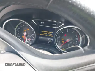 2019 Mercedes-Benz GLA 250 z VIN WDCTG4GB9KU019398, wystawiony jako IAAI lot #42080708 z przebiegiem 54 298 mil mil oraz . Historia ofert i sprzedaży dostępna na DreamBid. Obrazek 7.