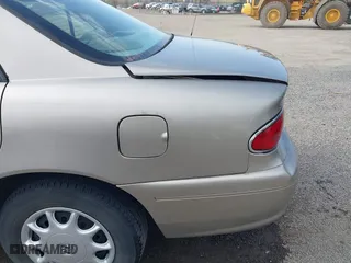 2003 Buick Century Custom with VIN 2G4WS52J431197010, listed as a IAAI auction lot 42047504 with 161,850 mi miles. Bid and sale history available at carsss.com. Image 17.