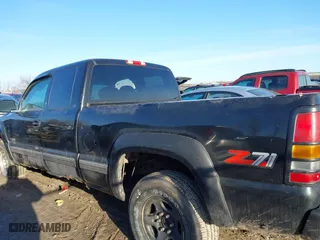 2000 Chevrolet Silverado 1500 LS with VIN 2GCEK19T1Y1112633, listed as a IAAI auction lot 41769926 with 87,690 mi miles. Bid and sale history available at carsss.com. Image 13.