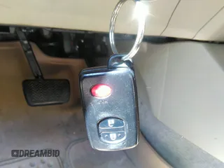 2011 Toyota Prius I z VIN JTDKN3DU5B0278520, wystawiony jako IAAI lot #42295191 z przebiegiem 215 309 mil mil oraz . Historia ofert i sprzedaży dostępna na DreamBid. Obrazek 11.