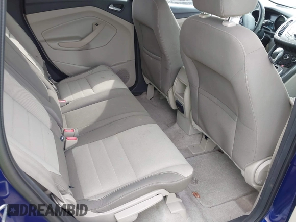 2013 Ford Escape SE with VIN 1FMCU0GXXDUB85818, listed as a IAAI auction lot 41848033 with 128,638 mi miles and . Bid and sale history available at DreamBid. Image 8.