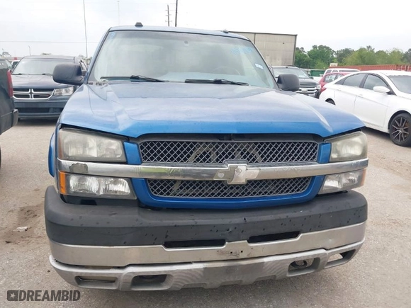 2004 Chevrolet Silverado 1500 LS with VIN 2GCEC19T641261630, listed as a IAAI auction lot 41940454 with 375,129 mi miles. Bid and sale history available at carsss.com. Image 6.
